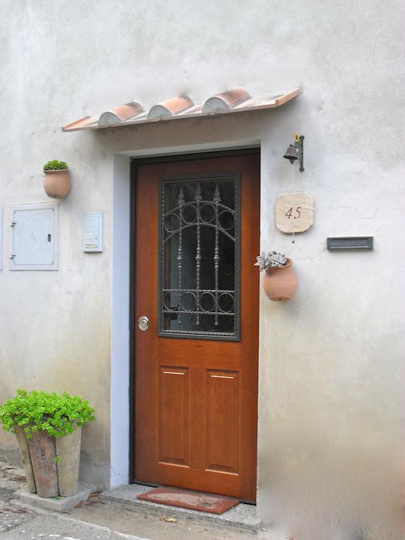 אניירי Affittacamere Casa Sofia חדר תמונה